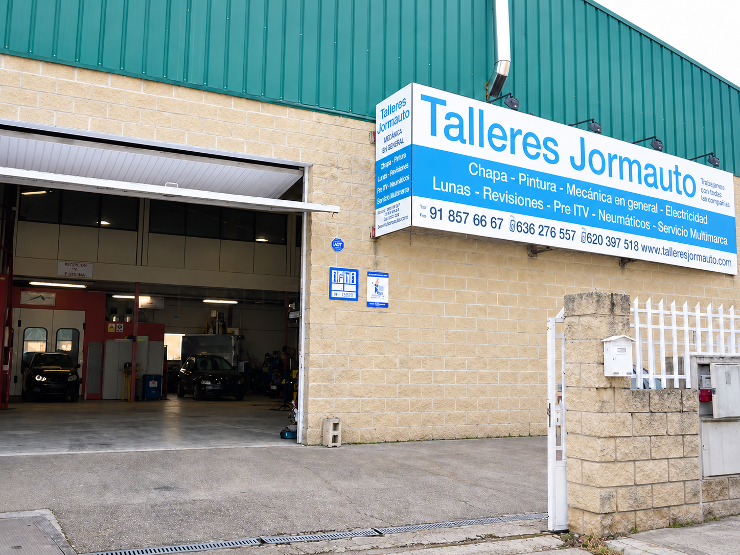 Fachada de Talleres Jormauto en Moralzarzal.